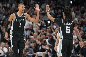 马刺闯进总决赛&Top2得分手文班卡斯尔都不超过22岁 NBA历史首队配图