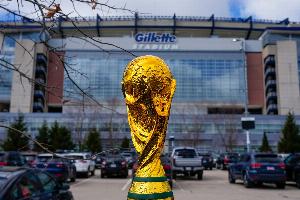 天空:FIFA意外免费卖票给球迷+要求重新付款,大约60人受影响配图