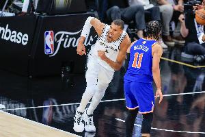NBA彩经：扳回一城 马刺客场拿下尼克斯配图