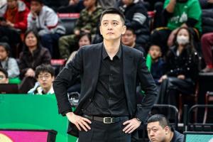 许利民合同到期~媒体人：无迹象表明杨鸣将执教北京配图