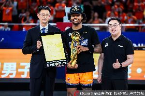 总决赛MVP！上海队记：古德温今天下午将启程回国配图