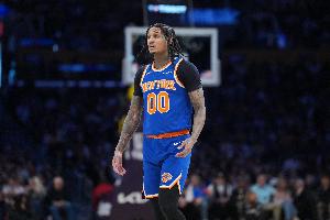 带刀侍卫！克拉克森三节打完6中4拿10分 NBA杯决赛贡献15分配图