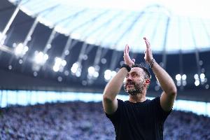 英媒：热刺今夏面临大清洗，德泽尔比称只有10-12人够格留队配图