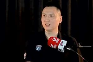 本赛季哪个外援是你定的？卢伟：感谢领导信任 4个都是我定的配图