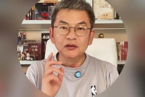苏群：下半场放任球队扔三分 米奇对总决赛G4的指挥是灾难级的配图