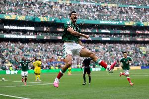 2-0胜南非！墨西哥是参加世界杯揭幕战最多的球队，但首次开门红配图