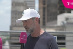 克洛普：建议翁达夫首发绝不是在批评穆西亚拉 他还需要找回状态配图