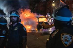 NYPD：夺冠后发生多起暴力事件 4刺伤1枪击10名警察受伤 逮捕63人配图