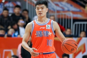 黎伊扬：强化身体能力 提升防守对抗强度与体能储备 精进投篮技术配图