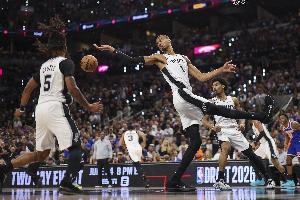 今年季后赛马刺22岁及以下球员一共贡献1325分 创NBA历史纪录配图