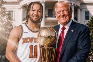 给面子！尼克斯是首支在特朗普当总统时到访白宫的NBA总冠军球队配图