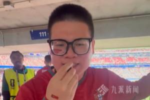 看C罗比赛超7500小时！中国C罗球迷开“C罗痛车”前往美国观赛配图