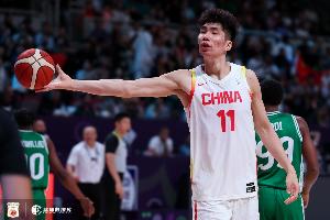 媒体人：毕尔巴鄂总经理确认 余嘉豪下赛季将继续以租借形式打球配图