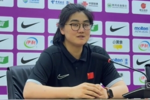 中国U17女篮主帅：队员很好执行了赛前部署 达到了锻炼目的配图