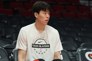 杨瀚森：现场观看季后赛会让人成长 我需要提高自己的投篮水平配图