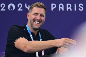 真挚的祝福！NBA官方为诺维茨基送上48岁生日祝福🎂配图