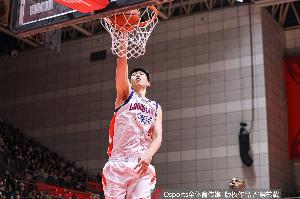 媒体人：徐昕也收到了北卡的招募邮件 但最终也是没能成行配图