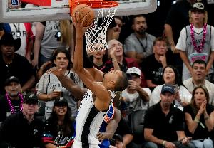 托尼·帕克：文班亚马是目前最强的NBA球员 从未见过这样的天才配图