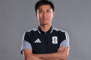 朱艺：马宁有望担任英格兰vs加纳第四官员，周飞担任候补助理裁判配图