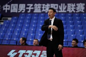媒体人：李楠将接过许利民教鞭 成为北京新任主教练配图
