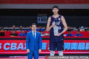 解说：徐昕与杜锋情绪积累已久 前者未来很难再真正回到广东队配图